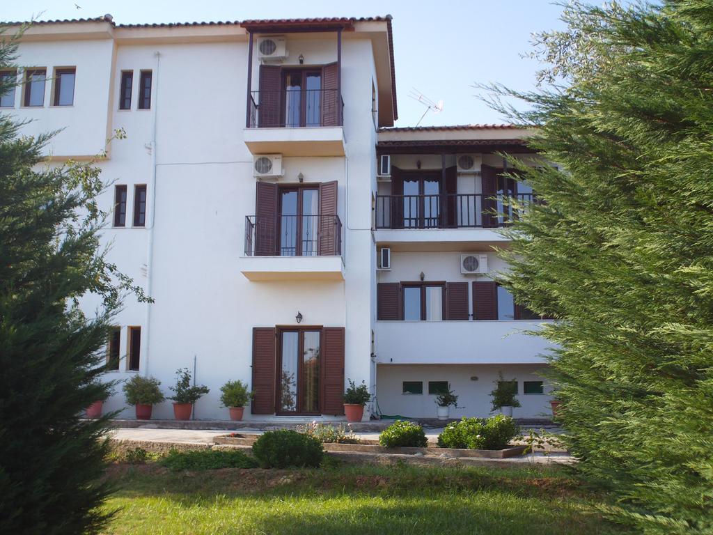 Hotel Kassandra Кала Нера Екстериор снимка