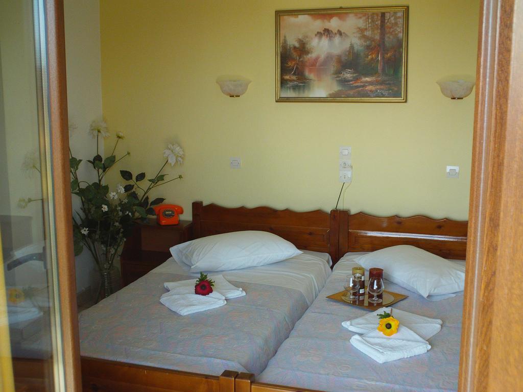 Hotel Kassandra Кала Нера Екстериор снимка